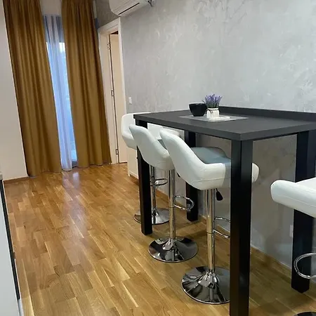 Luxury Pool Apartmán *