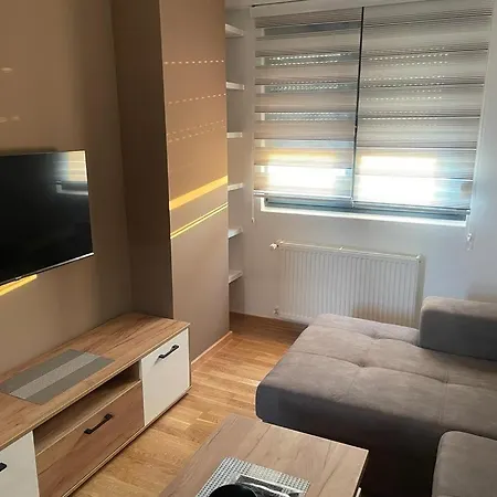 Luxury Pool Apartmán *